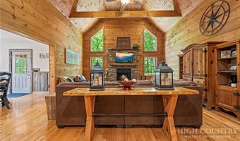 407 Signature Ridge Rd, Banner Elk, NC 28604