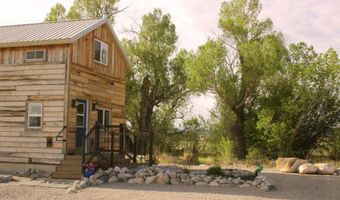 52 Road 8UC, Clark, WY 82435