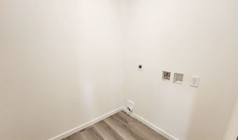 902 Lockett Station Rd, Albany, GA 31707