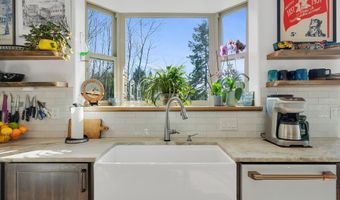 9065 8TH St, Bay City, OR 97107