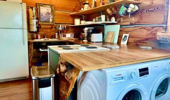 36 S Shore Rd, Babb, MT 59411