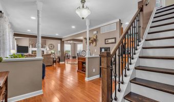 220 Edward Ave, Bayville, NJ 08721