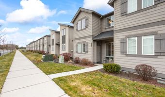 2561 NE Purcell Blvd, Bend, OR 97701