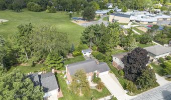 2222 Delaware Dr, Ann Arbor, MI 48103