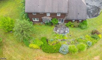 31 Mulford Rd, Andover, NJ 07848