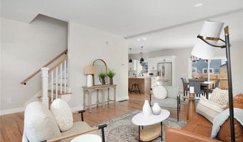 218 Second St, East Providence, RI 02914