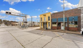 105 W Main St, Anderson, MO 64831