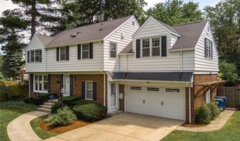 24 Huxley Dr, Amherst, NY 14226