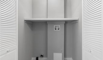 1821 Myersville Rd, Akron, OH 44312