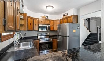6039 Roosevelt Ave, Beulah, CO 81023