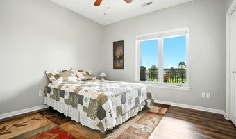 1092 Walnut Ave 117 Bld E, Riverside, IA 52327