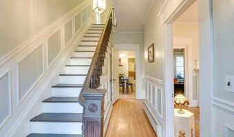 271 Essex St, Bangor, ME 04401
