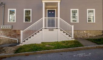 50 Elm St, Bath, ME 04530