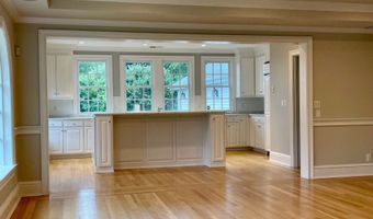 19 Deercliff Rd, Avon, CT 06001