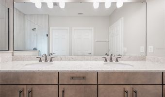 7212 PARADISO Dr, Apollo Beach, FL 33572