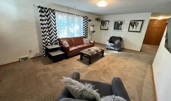 1516 N Dakota St, Aberdeen, SD 57401