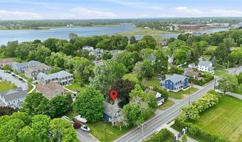 91 Sowams Rd, Barrington, RI 02806