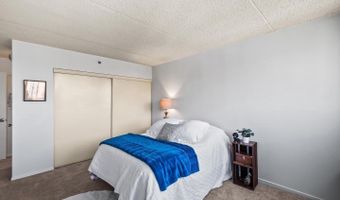 5911 EDSALL Rd 608, Alexandria, VA 22304