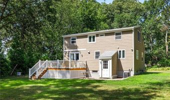 93 Burdickville Rd, Charlestown, RI 02813