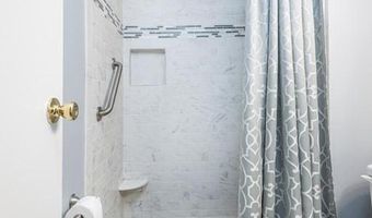 90 HAMPSTEAD Dr 90, Ambler, PA 19002