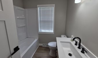 2110 L St, Auburn, NE 68305