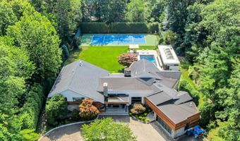 34 Warren Ln, Alpine, NJ 07620