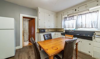 31 Drummond St, Auburn, ME 04210