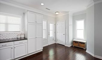 979 Branch Line Ln, Apex, NC 27502