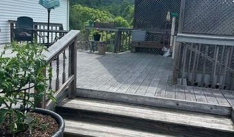 17777 Mush Run Rd, Athens, OH 45701