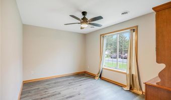 15521 Foghorn Ln, Apple Valley, MN 55124