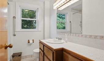 380 Angell Rd, North Providence, RI 02904