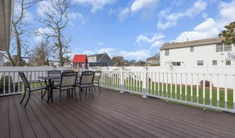 1400 Mizzen Ave, Beachwood, NJ 08722