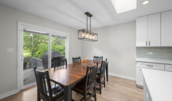 2518 N Ridge Ave, Arlington Heights, IL 60004