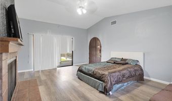 19678 Red Feather Rd, Apple Valley, CA 92307