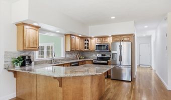 50 Golden Run Rd, Bolton, MA 01740