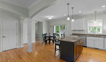 25 Ironwood Dr, Coventry, RI 02816