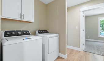206 W Lincoln St, Ashley, IN 46705