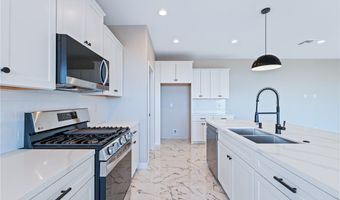 3183 Secret Pass Canyon Dr, Bullhead City, AZ 86429