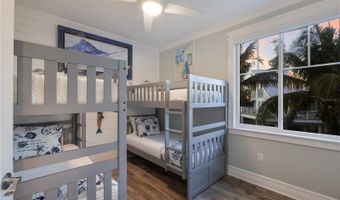 313 HAMMOCK Cir, Anna Maria, FL 34216