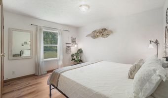 6590 6596 Admirals Pt, Alanson, MI 49706