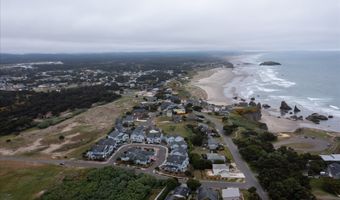 1323 VILLAGE Loop, Bandon, OR 97411