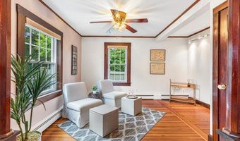 4 Garfield Ave, Bristol, RI 02809
