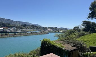 222 DEL NORTE Ln 17, Brookings, OR 97415