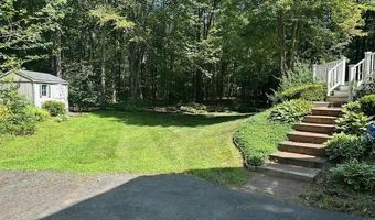 6 Whitetail Ln, Chester, NH 03036