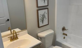 102 Debra Dr, Albers, IL 62215