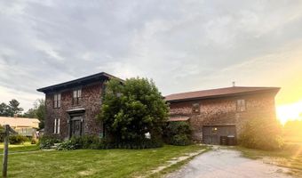 382 S Main St, Alburgh, VT 05440