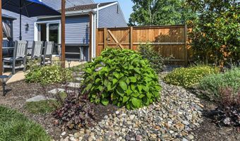 559 CABOT Dr, Hockessin, DE 19707