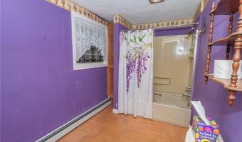 105 Fordson Ave, Cranston, RI 02910