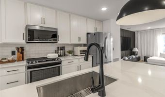 15577 Everglade Ave, Apple Valley, MN 55124
