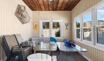 45 W 19th St, Avalon, NJ 08202